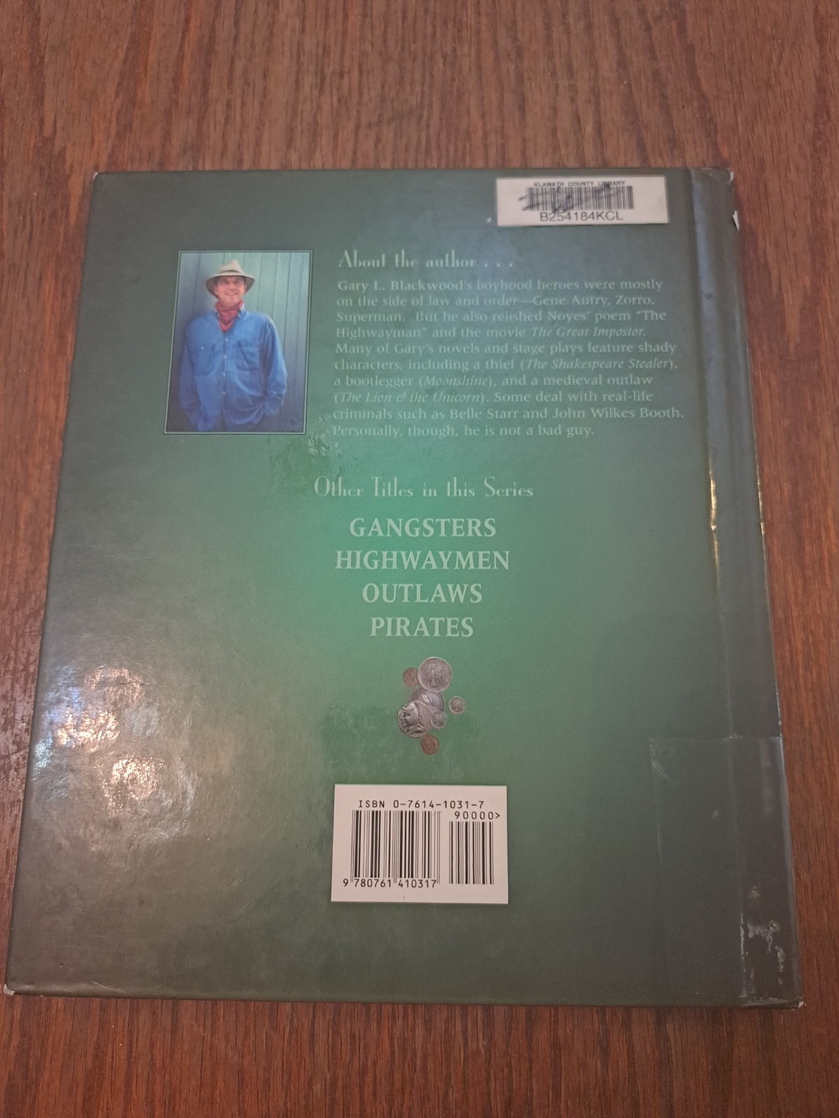 Swindlers (Bad Guys) – Library Binding, by Blackwood Gary L – history book HC
