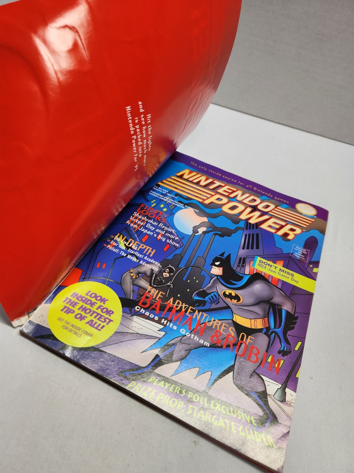 Nintendo Power Vol. 68 Jan 1995 ISSUE Batman & Robin w Mega Man Poster & Iron On
