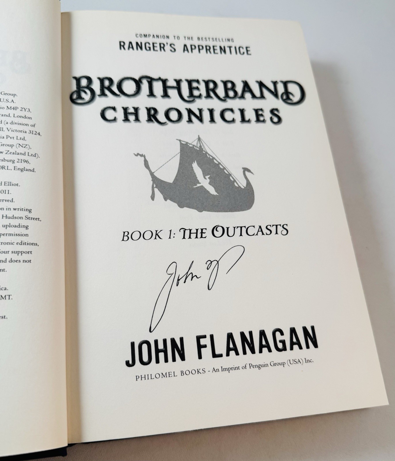 Brotherband Chronicles-John Flanagan-SIGNED-Bk 1-The Outcasts-TRUE First Edition