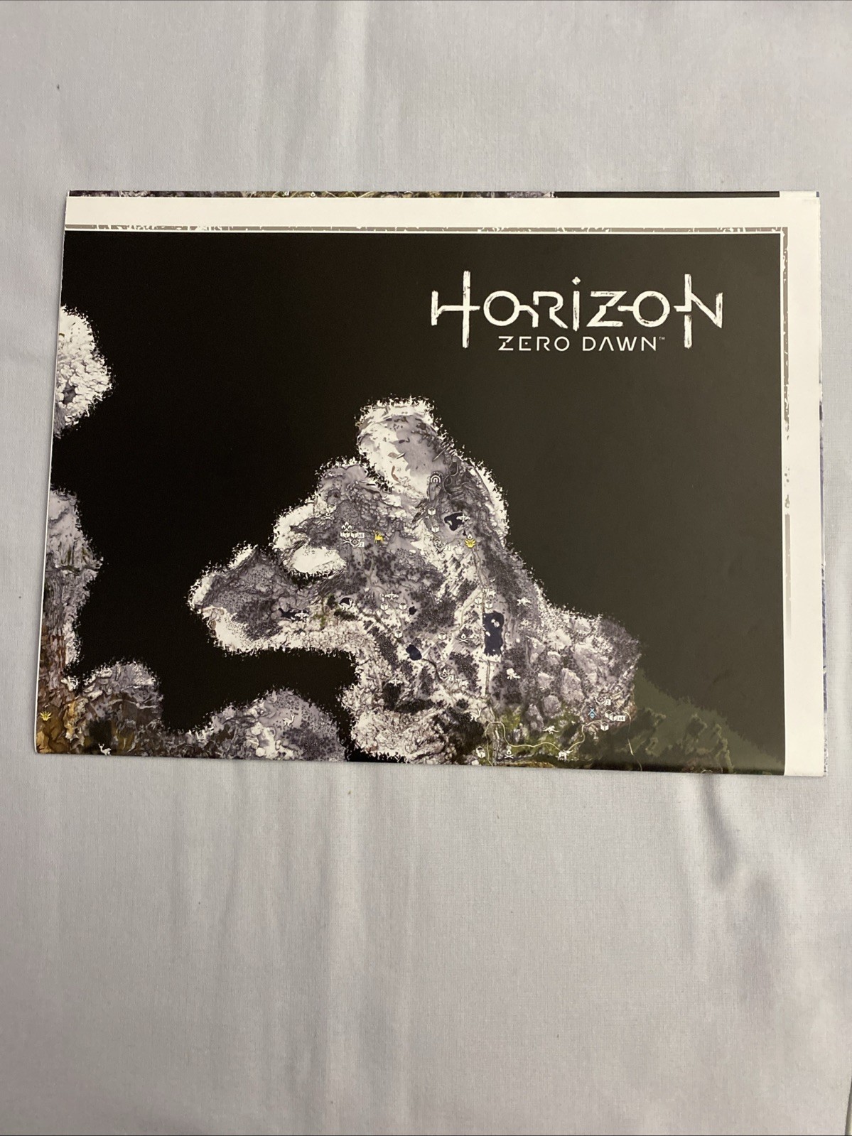 Horizon Zero Dawn Collector’s Edition Strategy Guide Book Hardcover Future Press