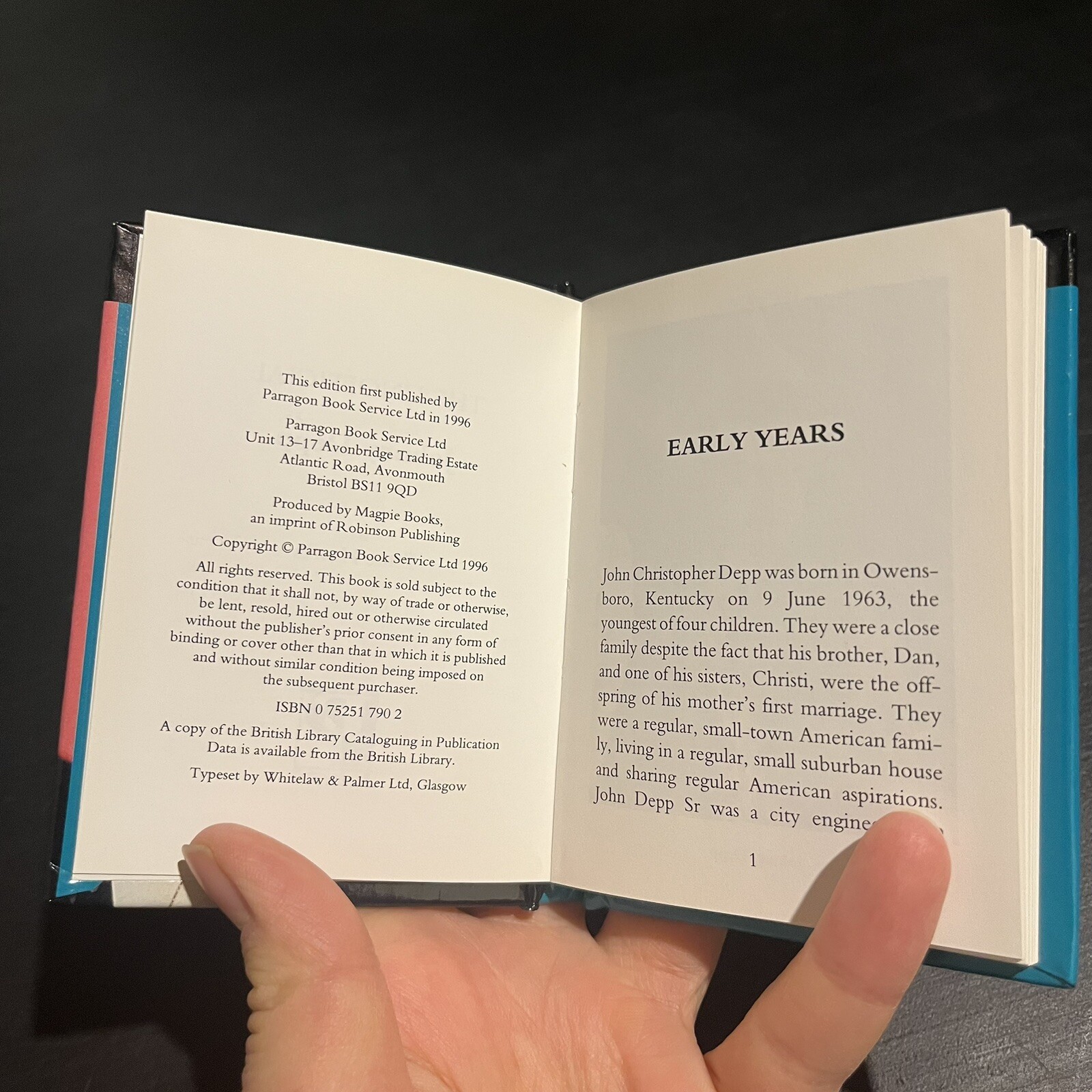 The Unofficial Johnny Depp Mini Book Parragon 1996 UK