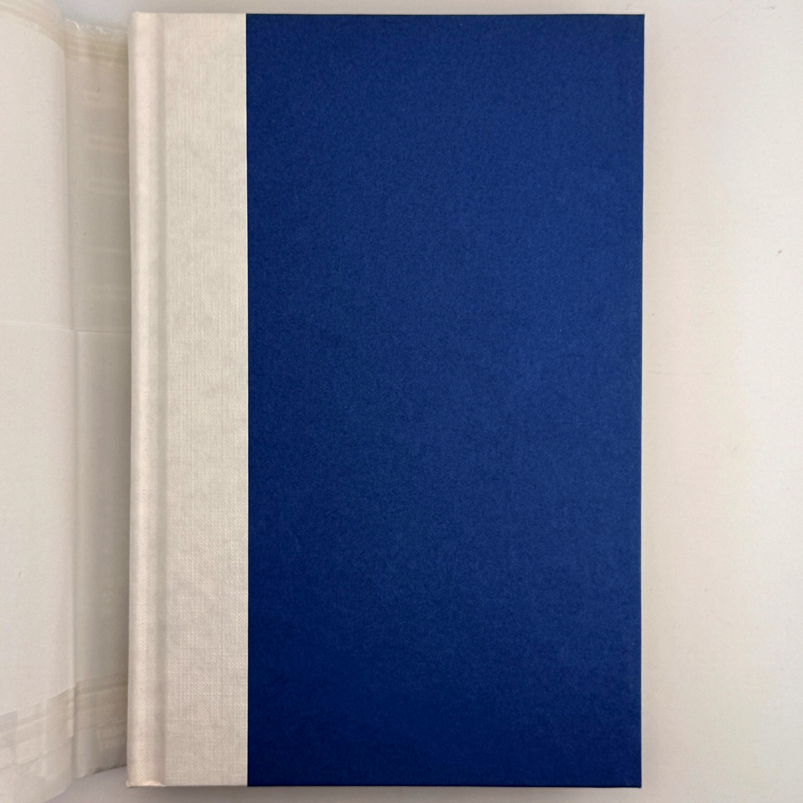 Iron Lake SIGNED by William Kent Krueger (1st Edition, 1998, HC, DJ)