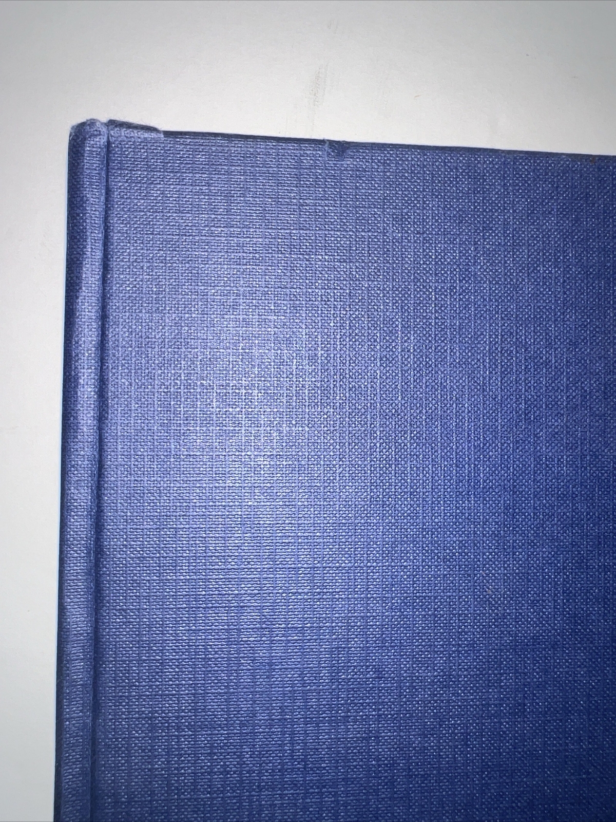 Beautiful Vintage Exeter 1983 Classic Cars Blue Hardcover Book 368 Pages