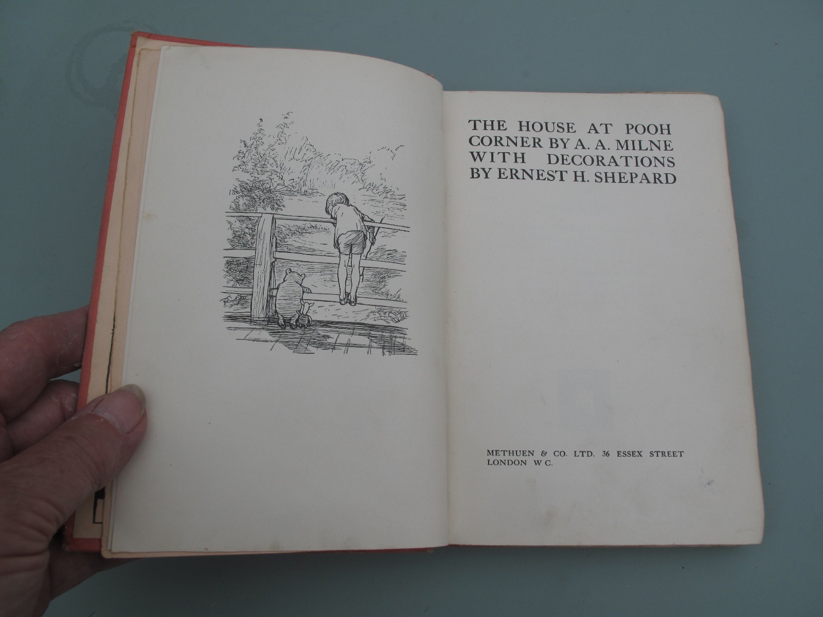 THE HOUSE AT POOH CORNER – A.A. MILNE 1ST EDITION 1928 DECORATED BY E.H.SHEPARD