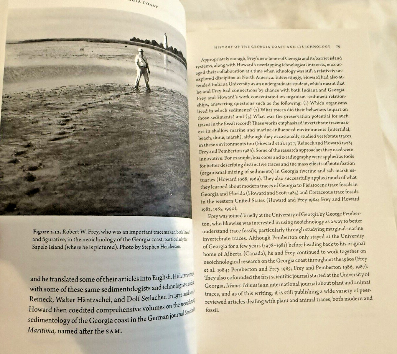 NEW Life Traces Georgia Coast Plants Animals Photos Martin 2013 Book HC DJ