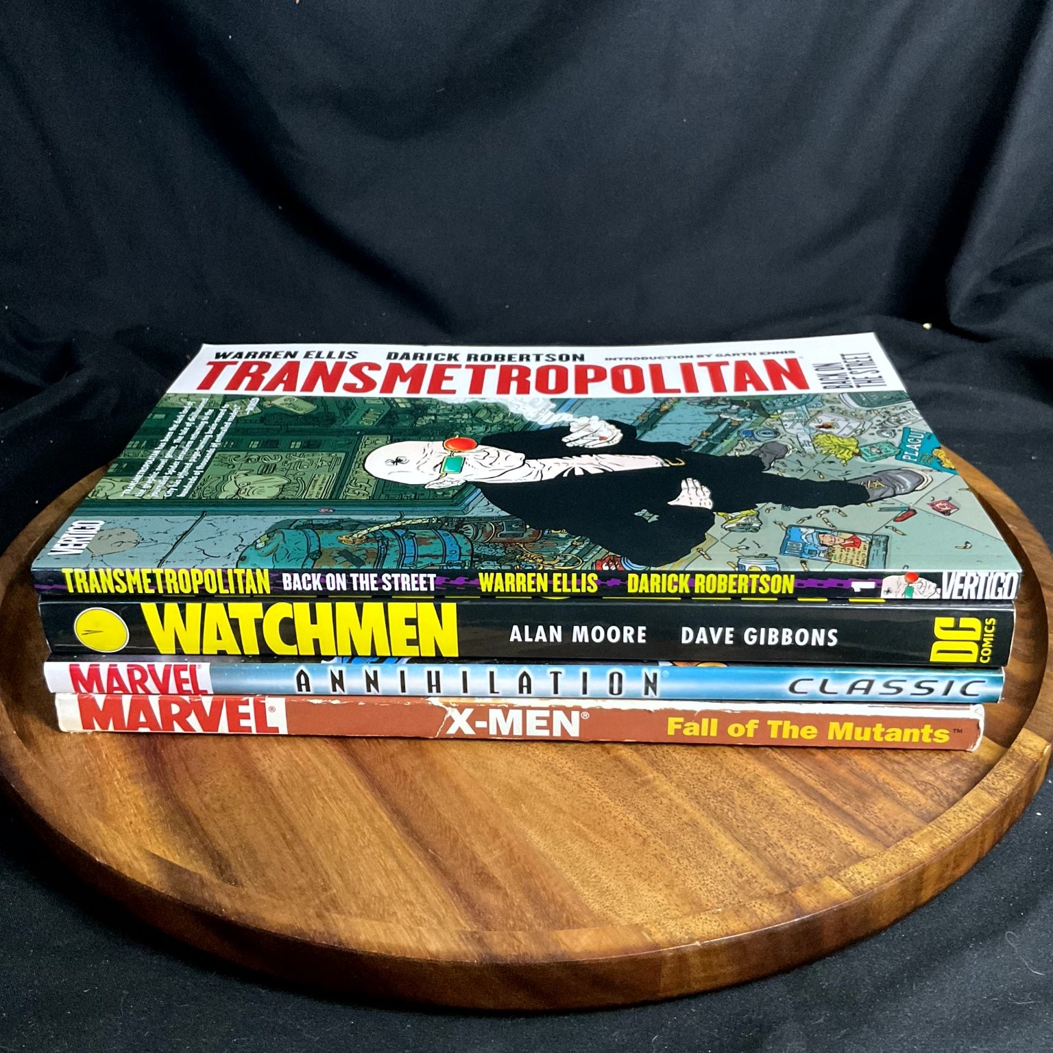 Lot of 4 Mixed Marvel DC Watchmen X-Men Alan Moore Dave Gibbons Hugo Comics