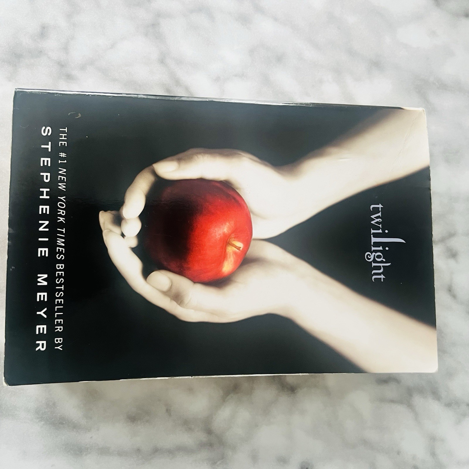 Stephenie Meyer Twilight Saga Special Edition Hardcover: Twilight, New Moon, Ec…