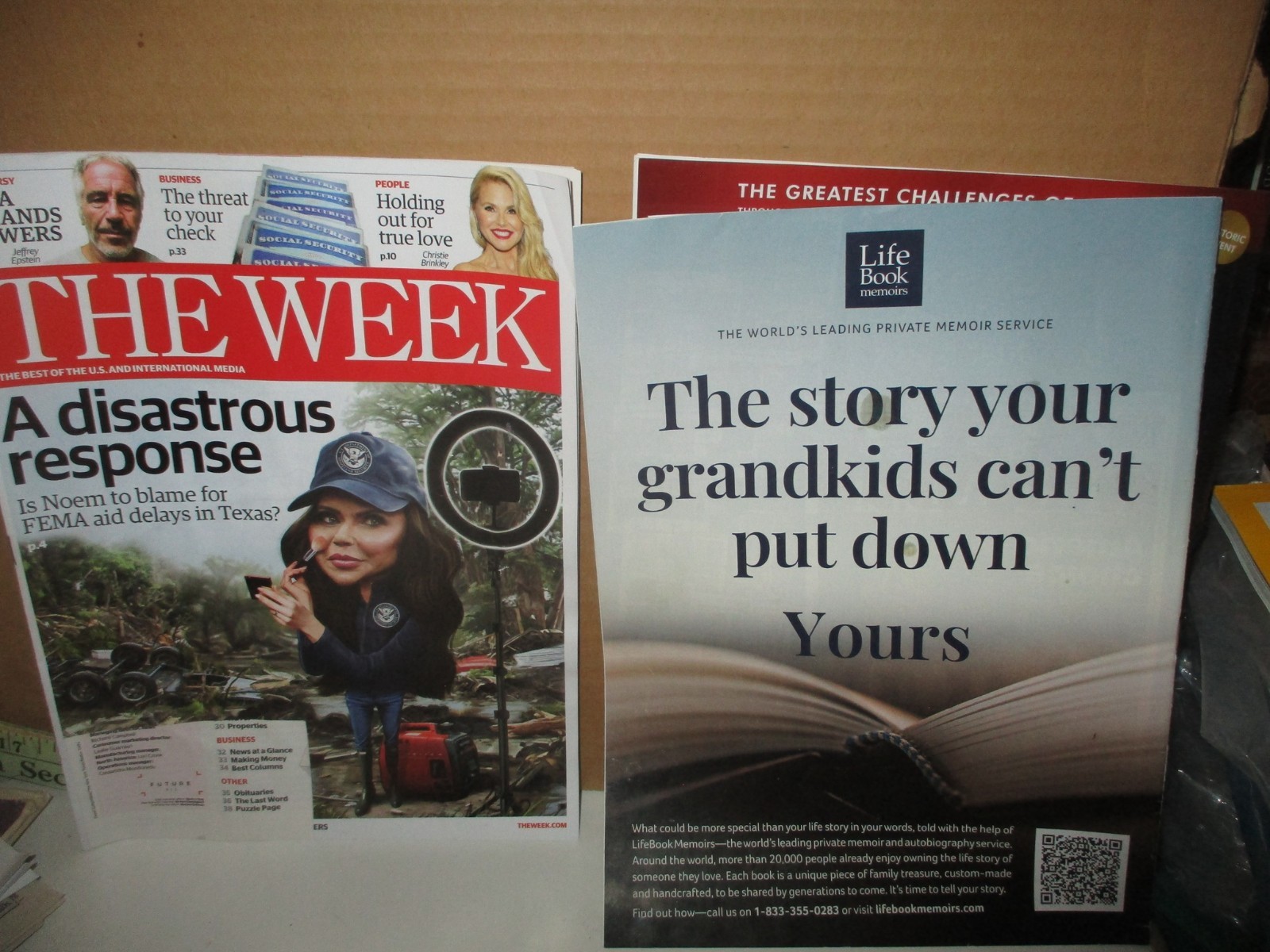 3 Magazine Back Issues: The Week July 4/11 , 18, 25, 2025