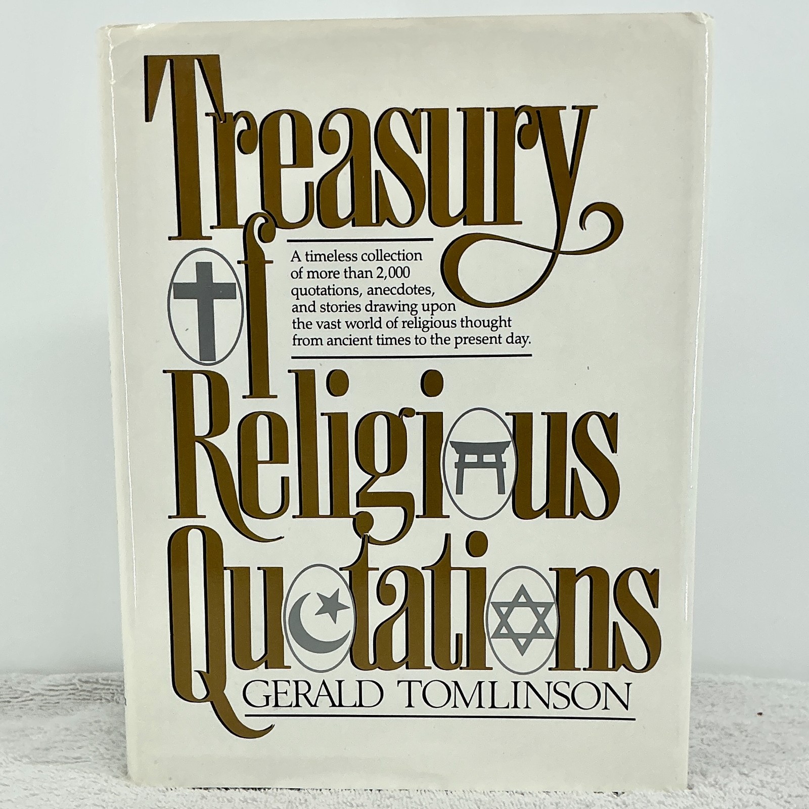 Treasury of Religious Quotations, Gerald Tomlinson 1991 Prentice Hall HC / DJ
