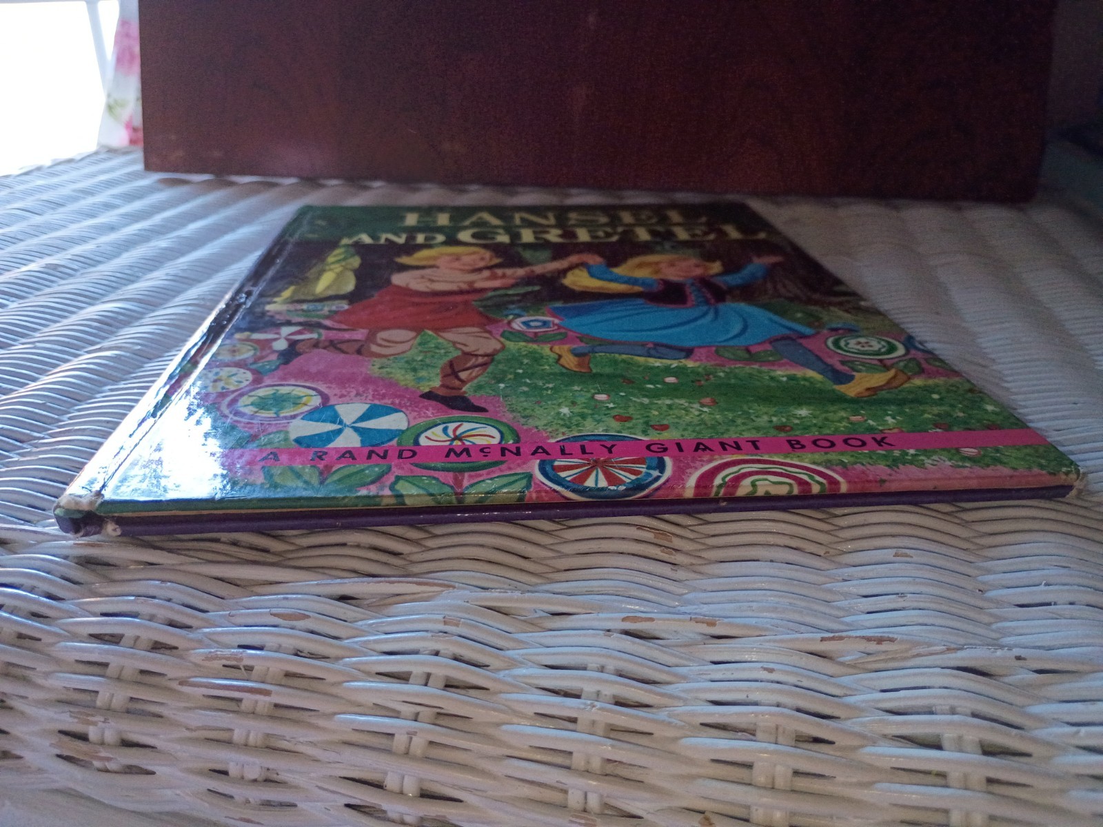 Hansel And Gretel – A Rand McNally Giant Book 1960 – Oversized 12.25” x 9.25”