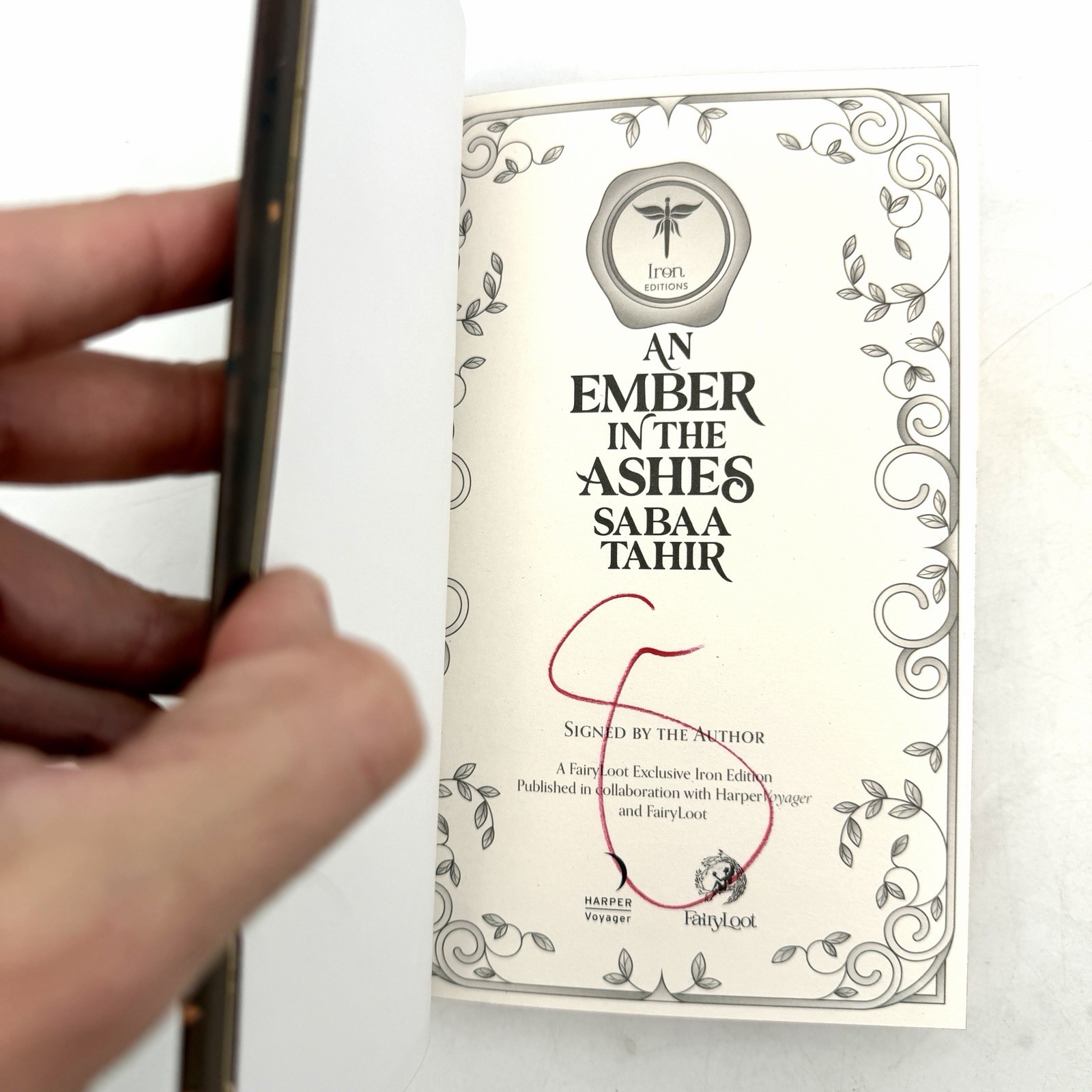 Fairyloot SIGNED An Ember in the Ashes Set Exclusive Iron Edition – US SELLER