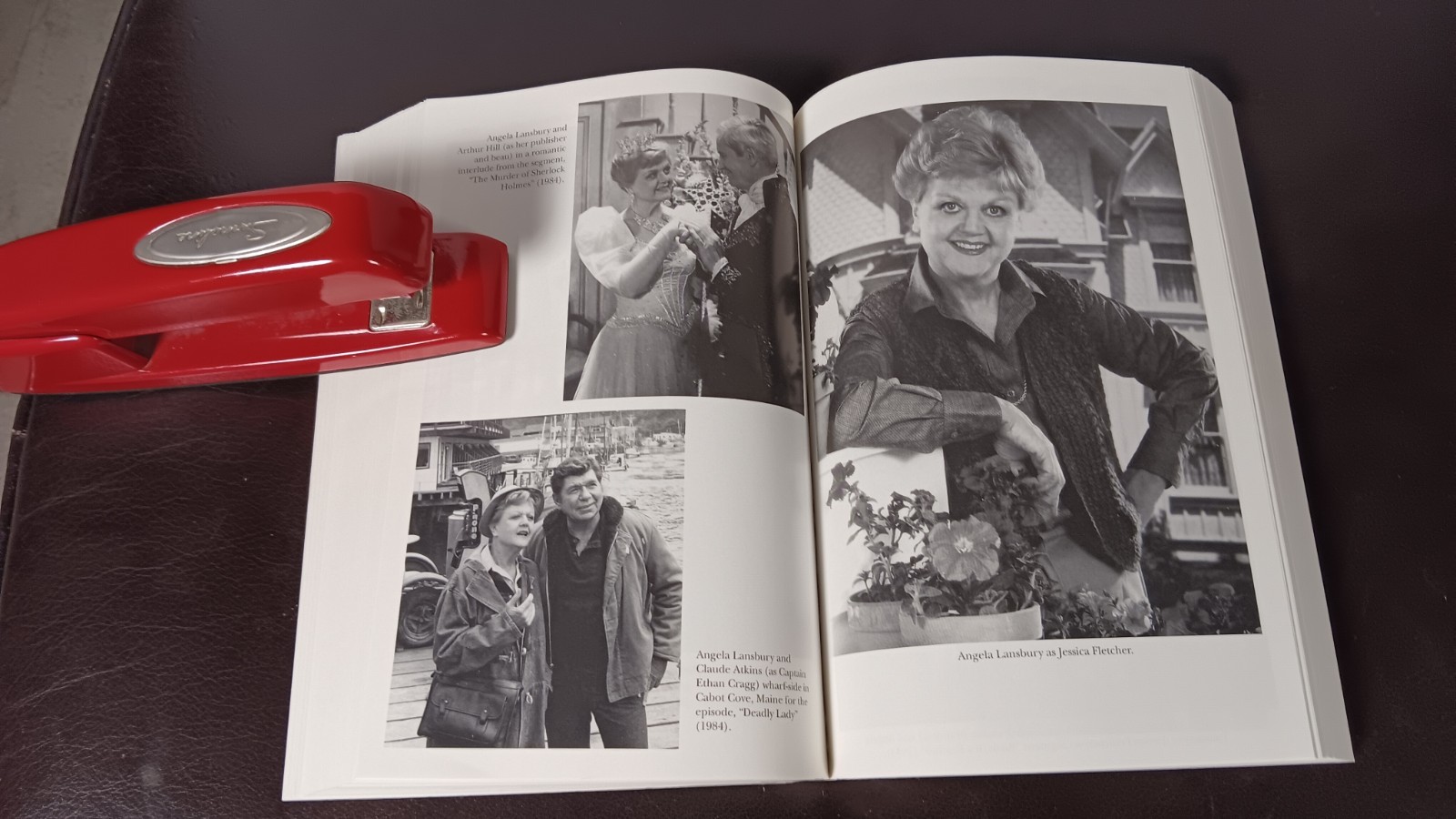 The Unofficial Murder She Wrote Casebook by James Robert Parish SC 1997