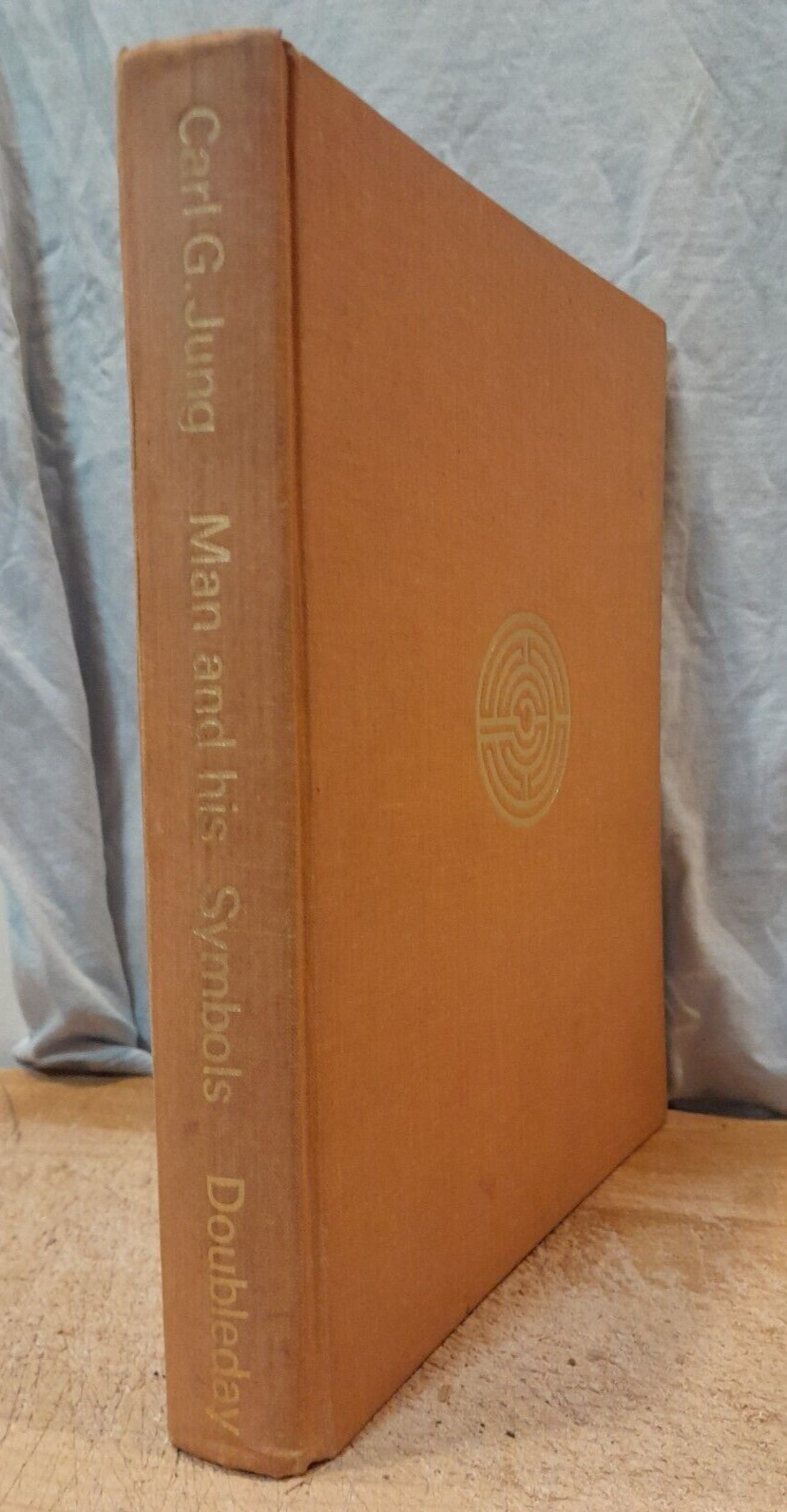 Carl G. Jung: MAN AND HIS SYMBOLS, Doubleday Yugoslavia printing