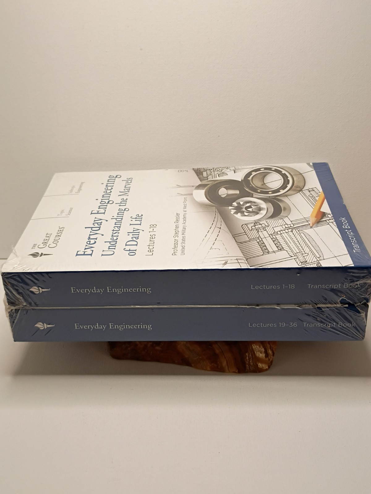 The Great Courses: Everyday Engineering Transcript Books 1 and 2 BRAND NEW