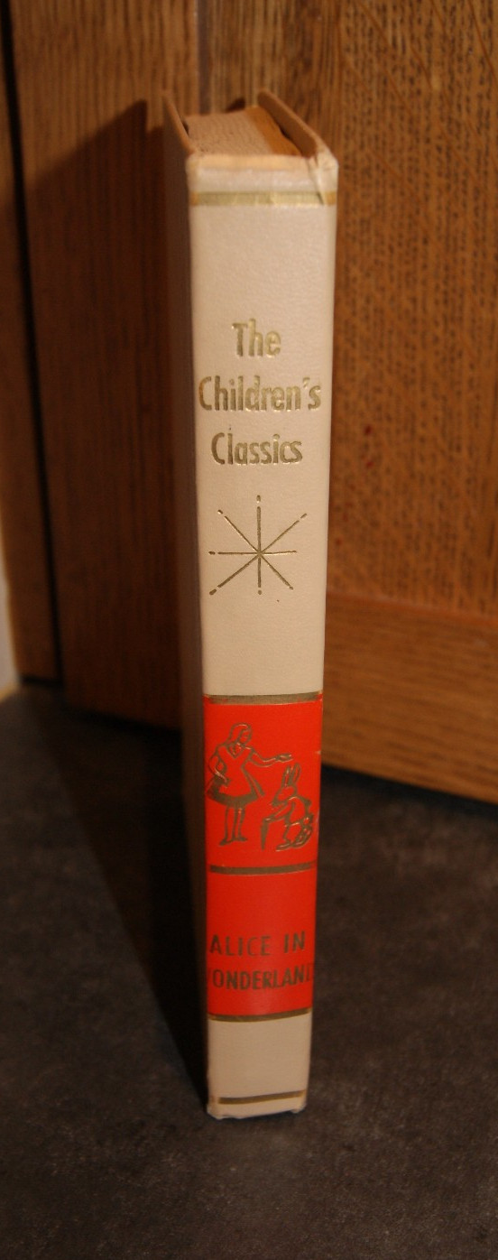 1961 Alice in Wonderland The Children’s Classics HC Lewis Carroll Illustrated
