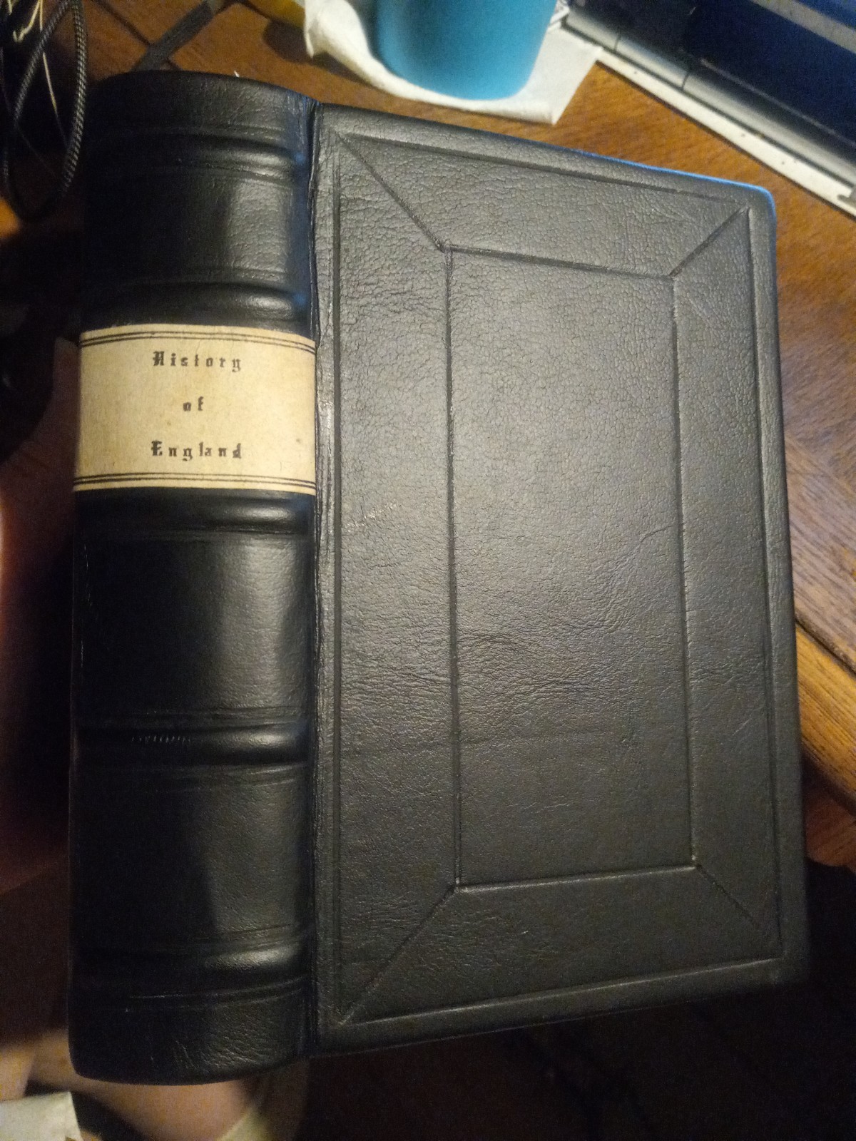 1757 HISTORY OF ENGLAND BY DE THOYRAS W/MAP & ILLUSTRATIONS! REBOUND! VOL 1 ONLY