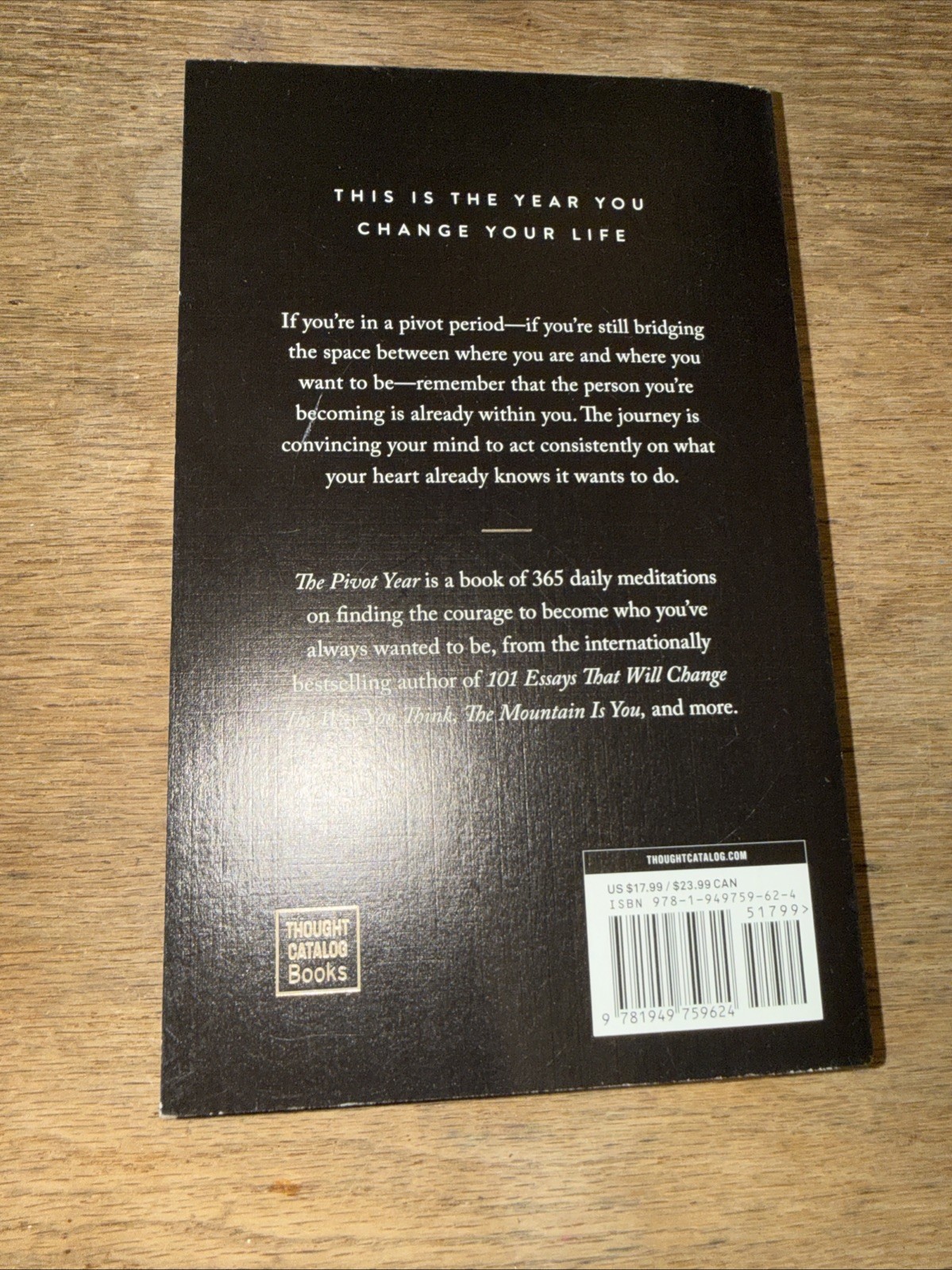 NEW The Pivot Year Book 365 Days Become The Person You Truly Want Brianna Wiest