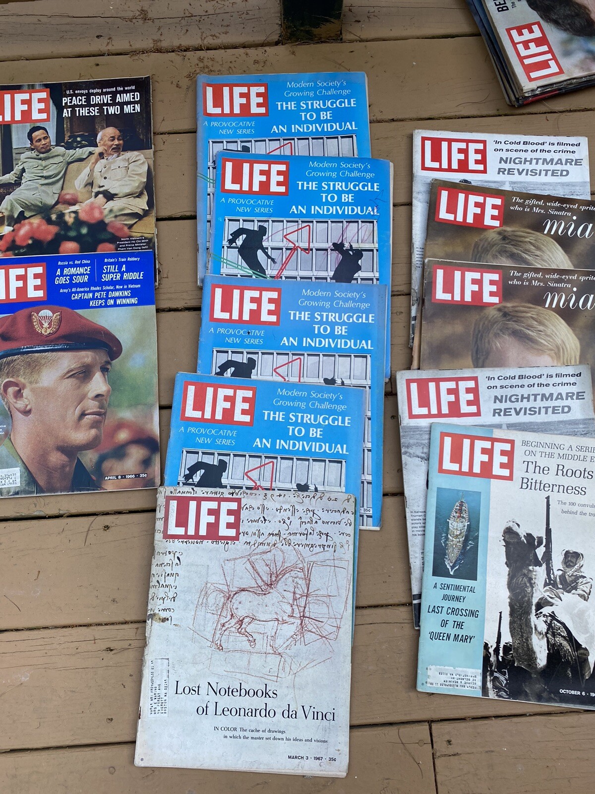 VTG LIFE Magazine:  Random Lot of 10 Magazines from 60s – early 1970s Sale!