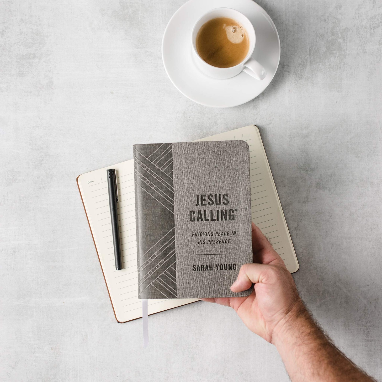 Jesus Calling, Textured Gray Leathersoft, with Full Scriptures: Enjoying…