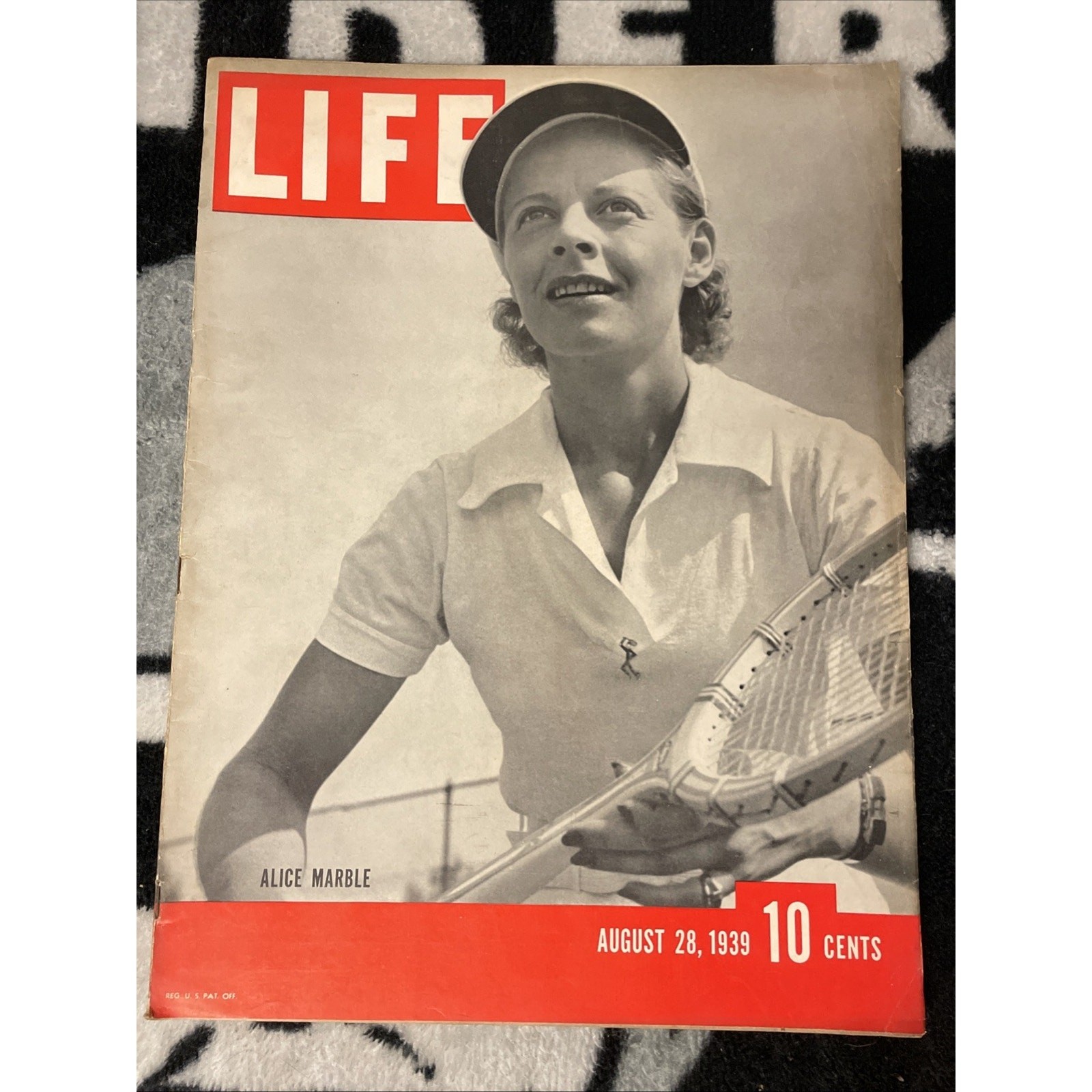 Vintage LIFE Magazine | August 28, 1939 » Alice Marble » Wizard Of Oz Ad, Guns