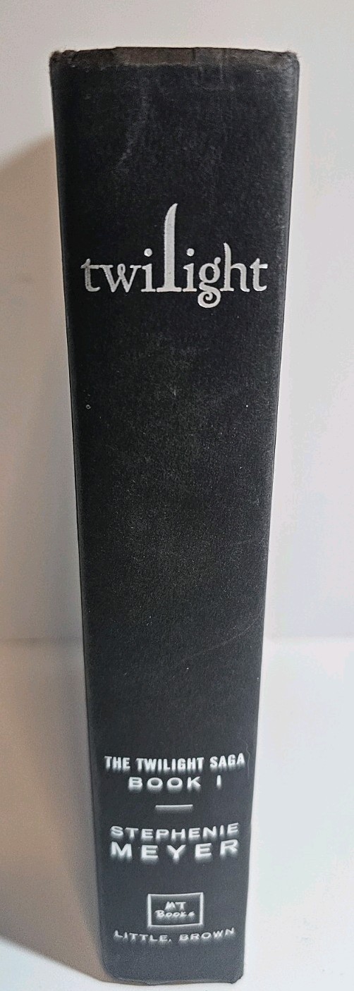 Twilight by Stephenie Meyer, 1st Edition, 16th Printing, HC DJ