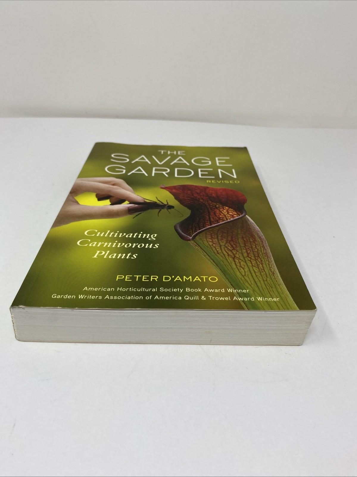 Savage Garden Revised Edition Carnivorous Plants Paperback Clean Pages