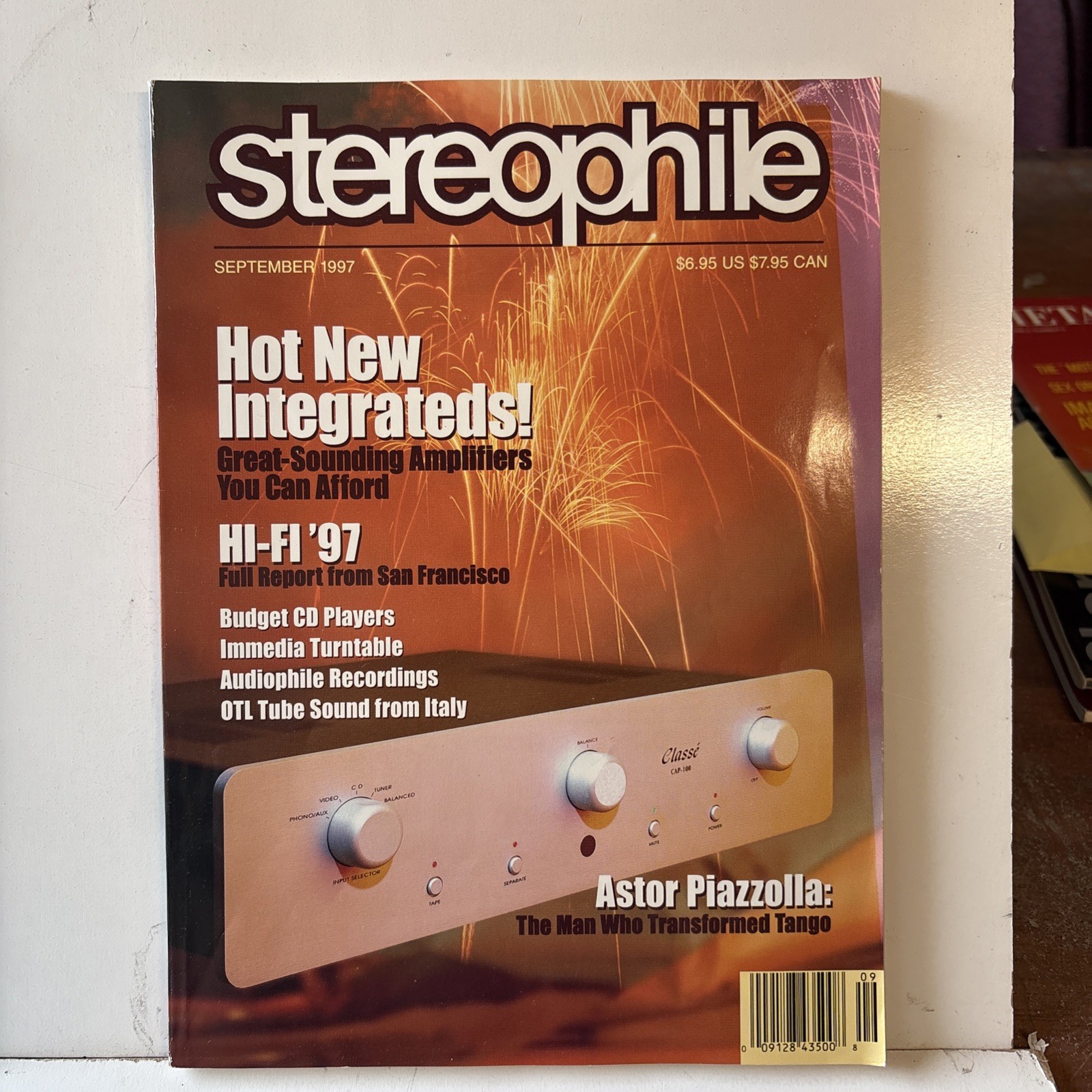 Lot of 5 Stereophile Magazines 1990’s (U14)