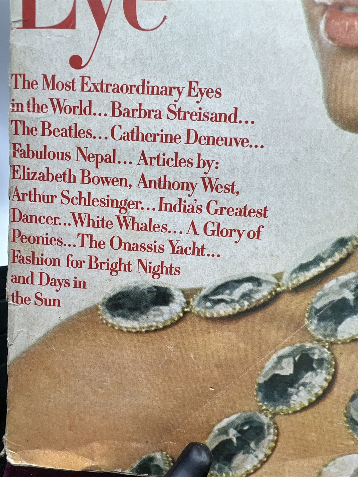 Lauren Hutton BEATLES Avedon BARBRA STREISAND Vogue December 1968 MEXICO Penn US