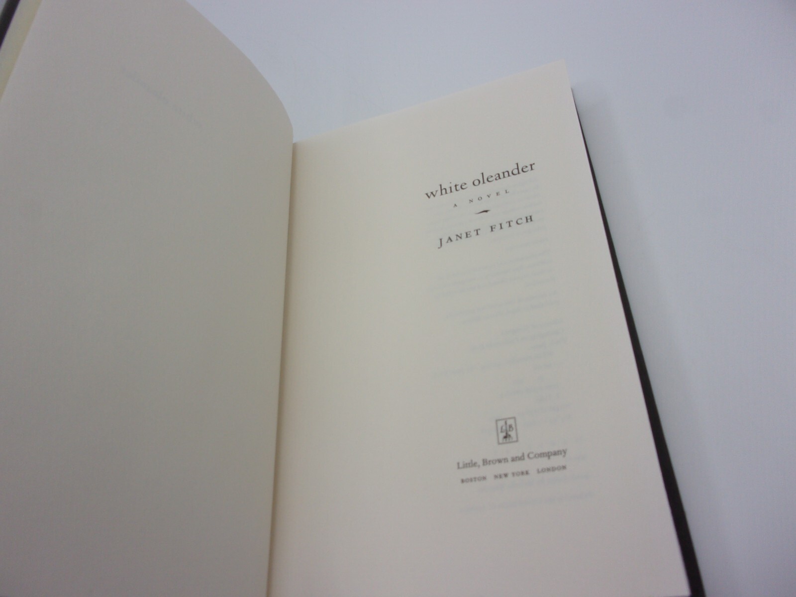 White Oleander by Janet Fitch (1999, Hardcover/DJ Protected)