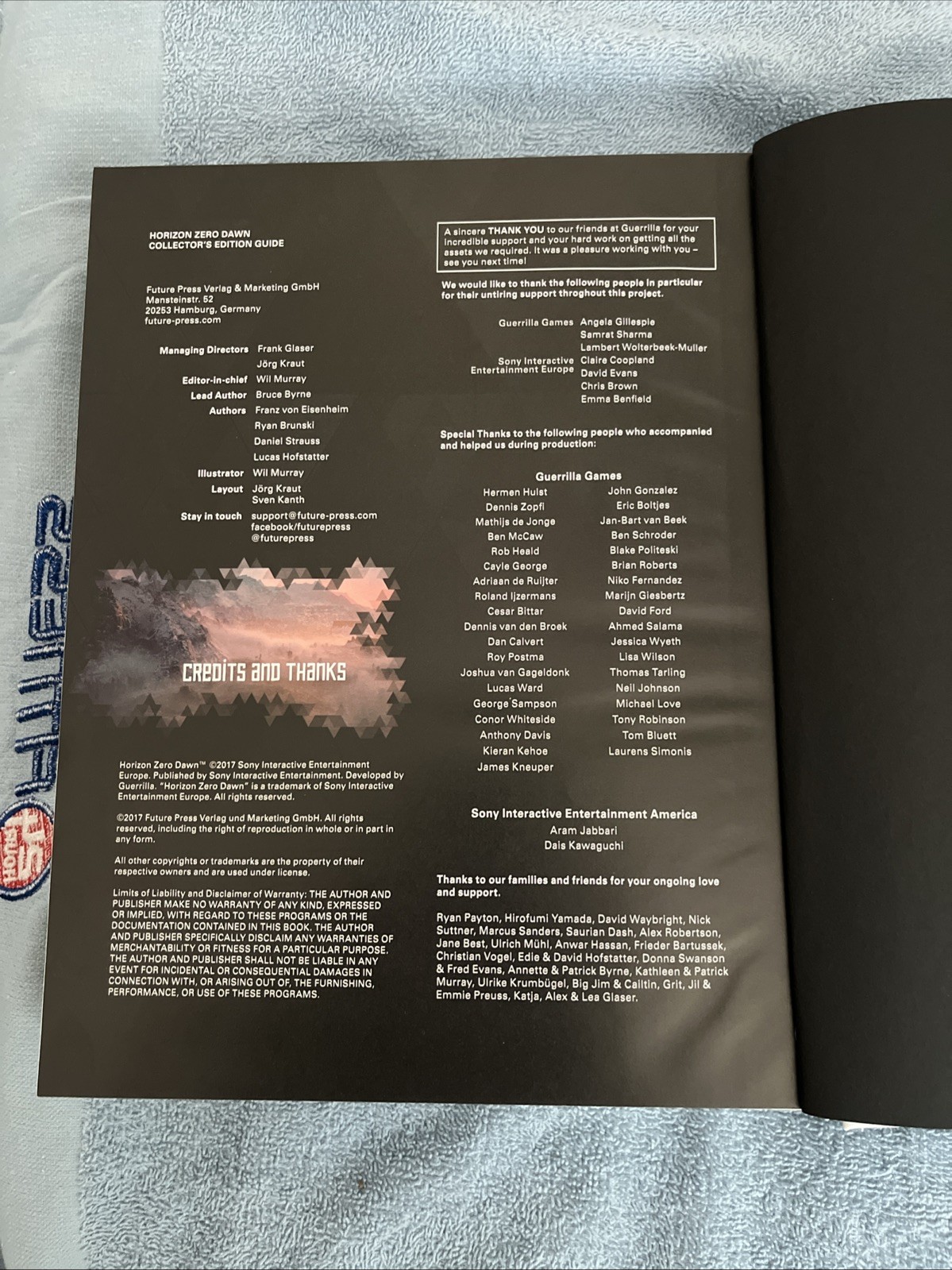 HORIZON: Zero Dawn (Collector’s Edition Guide) (Future Press) HARDCOVER