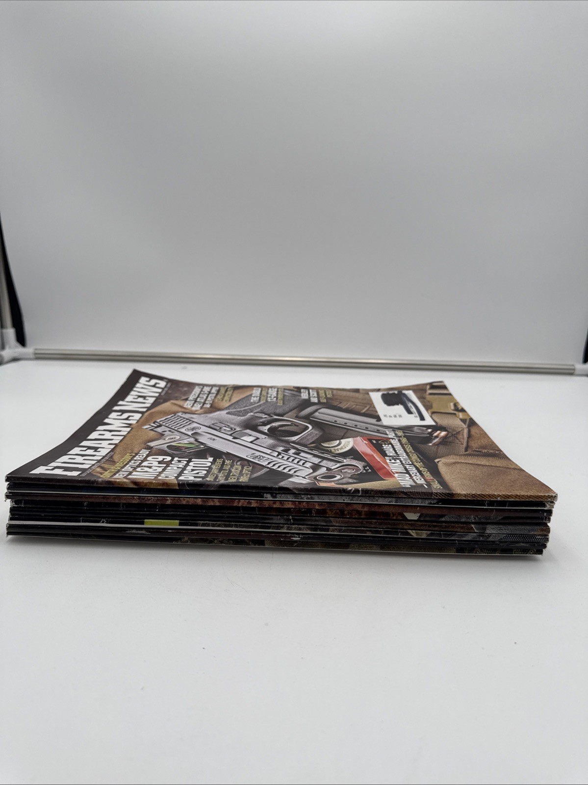 Lot Of 8 Firearms News Magazine – Pistols, Handguns, Rifles, Machine Guns 2021