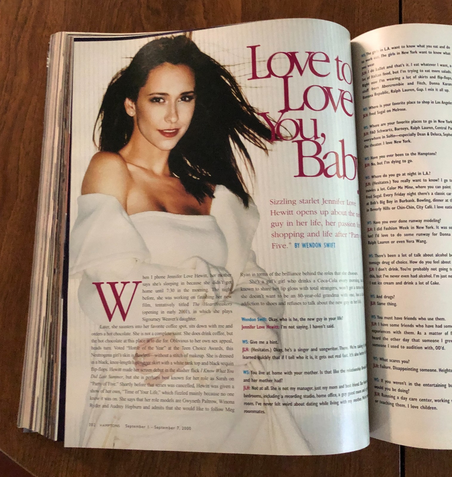 2000 HAMPTONS MAGAZINE Jennifer Love Hewitt Angie Harmon Donald Trump 480 Pages