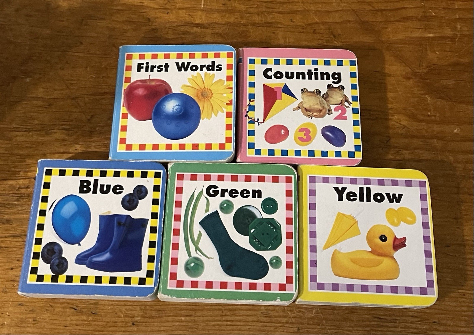 Publications Int. 2004 Block Books Lot of 5 Small Cardboard Picture Books 3″x 3″