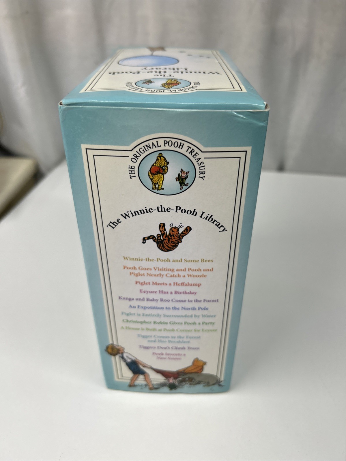 The Winnie-The-Pooh Library Original Pooh Treasury 12 Box Set A. A. Milne