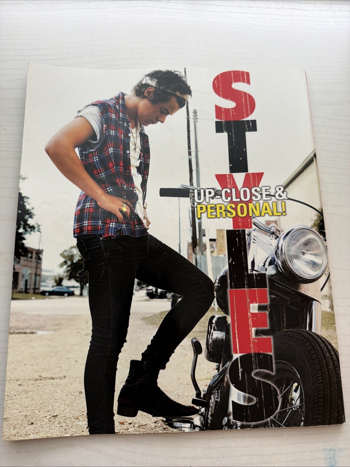 Harry Styles Up Close & Personal Collector’s Edition Life Story (3/17/2014) RARE