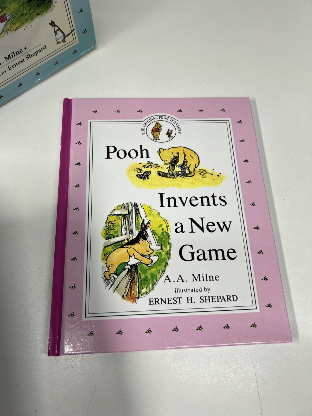 The Winnie-The-Pooh Library Original Pooh Treasury 12 Box Set A. A. Milne