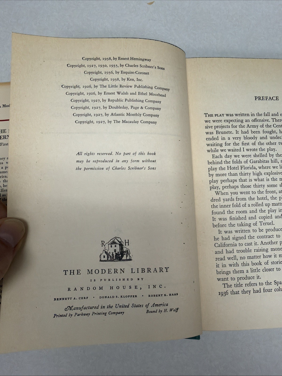 The Short Stories Of Ermest Hemingway 1938 Modern Library HC/ DC