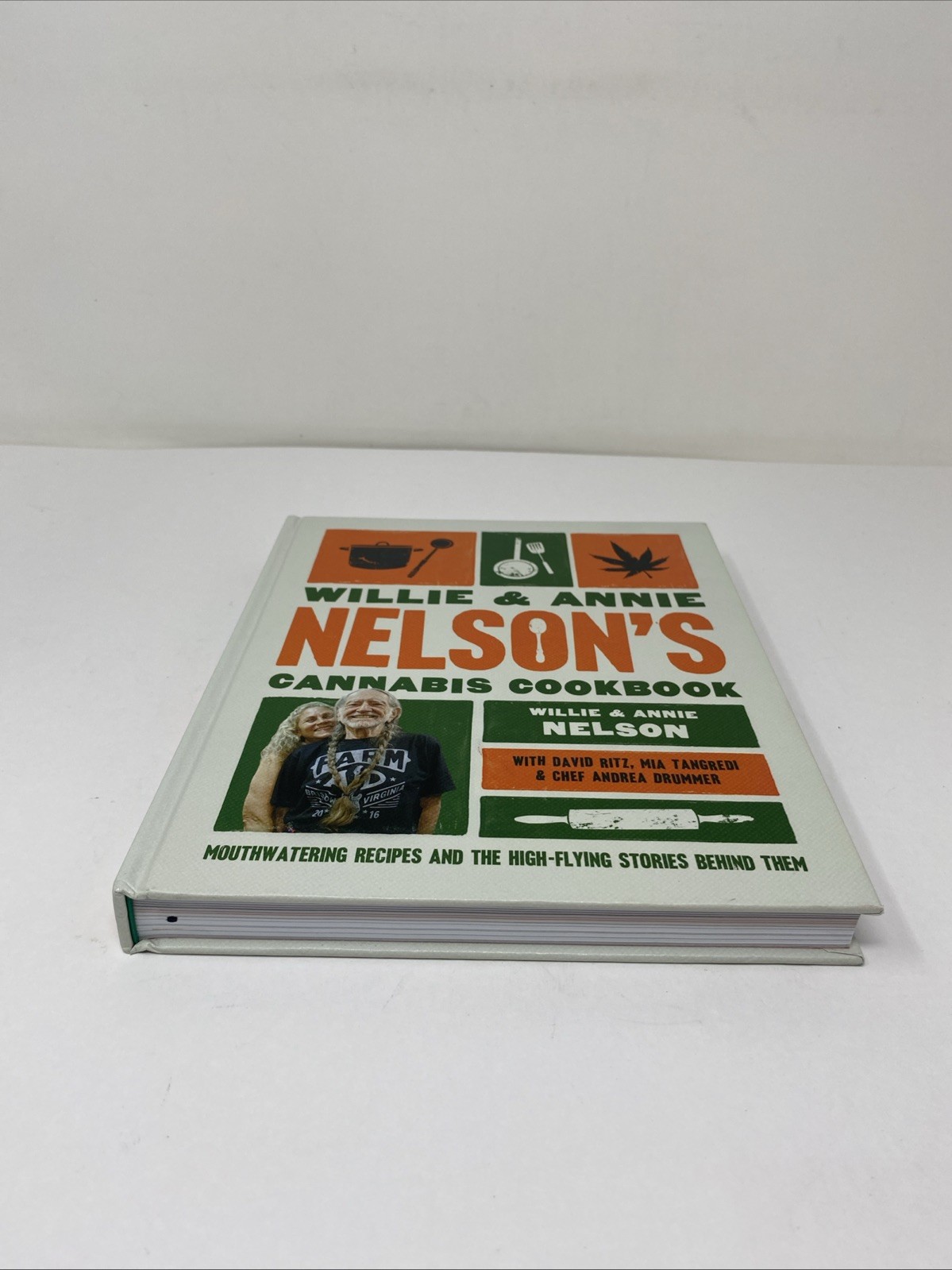 Willie Annie Nelson Cannabis Cookbook Hardcover 2024 Clean Pages