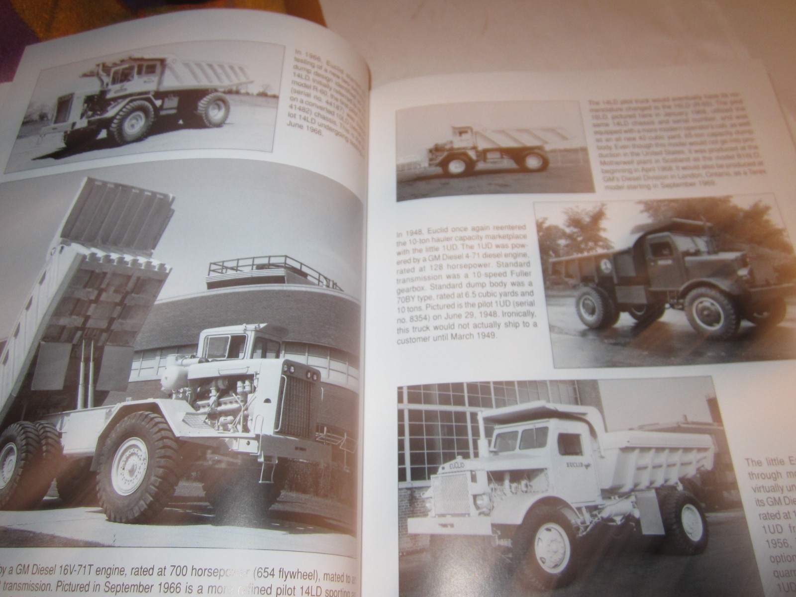 Euclid Earthmoving Equipment: 1924-1968 book