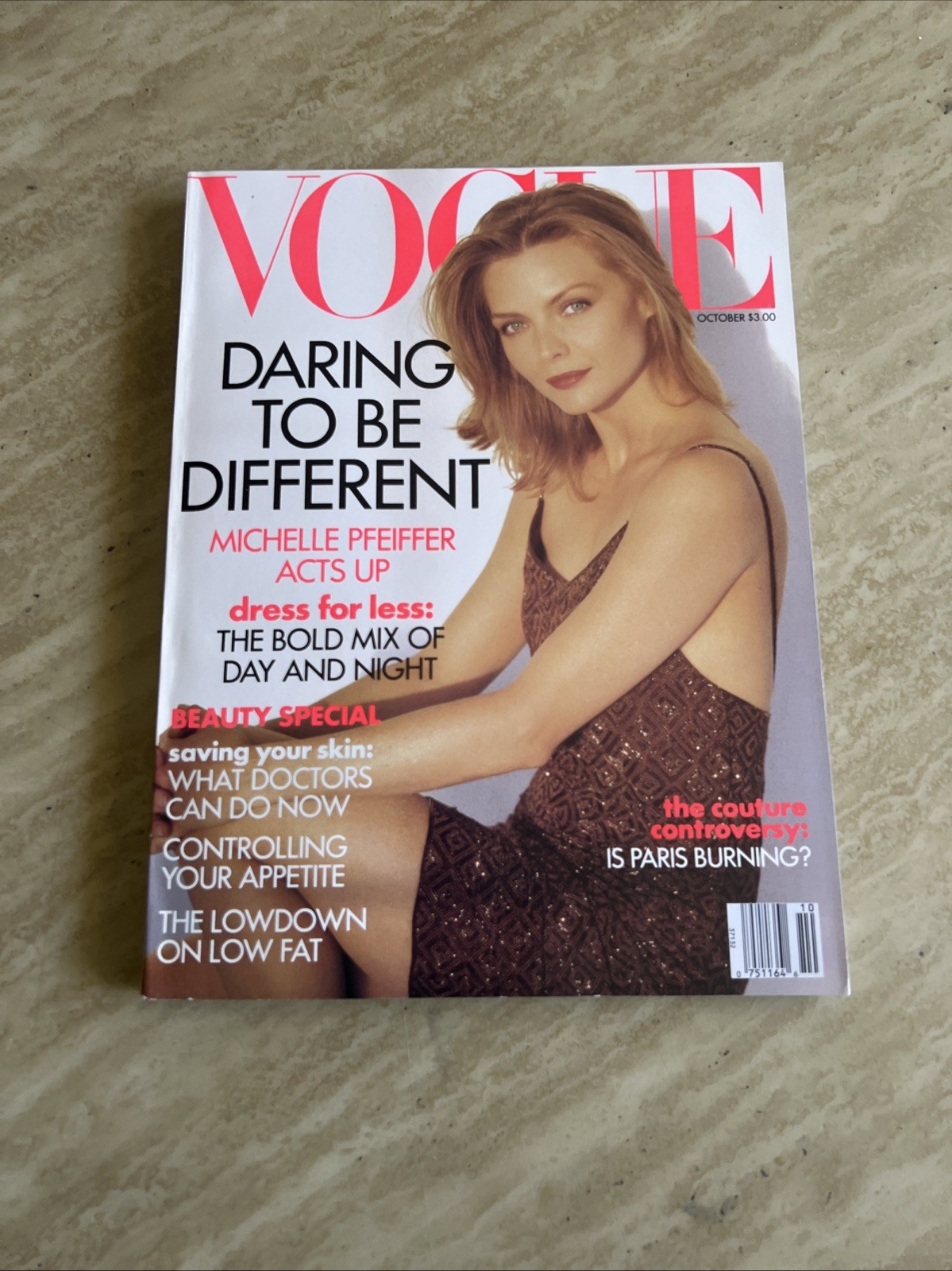 Vogue Magazine October 1991 Michelle Pfeiffer Vintage Carrie Otis