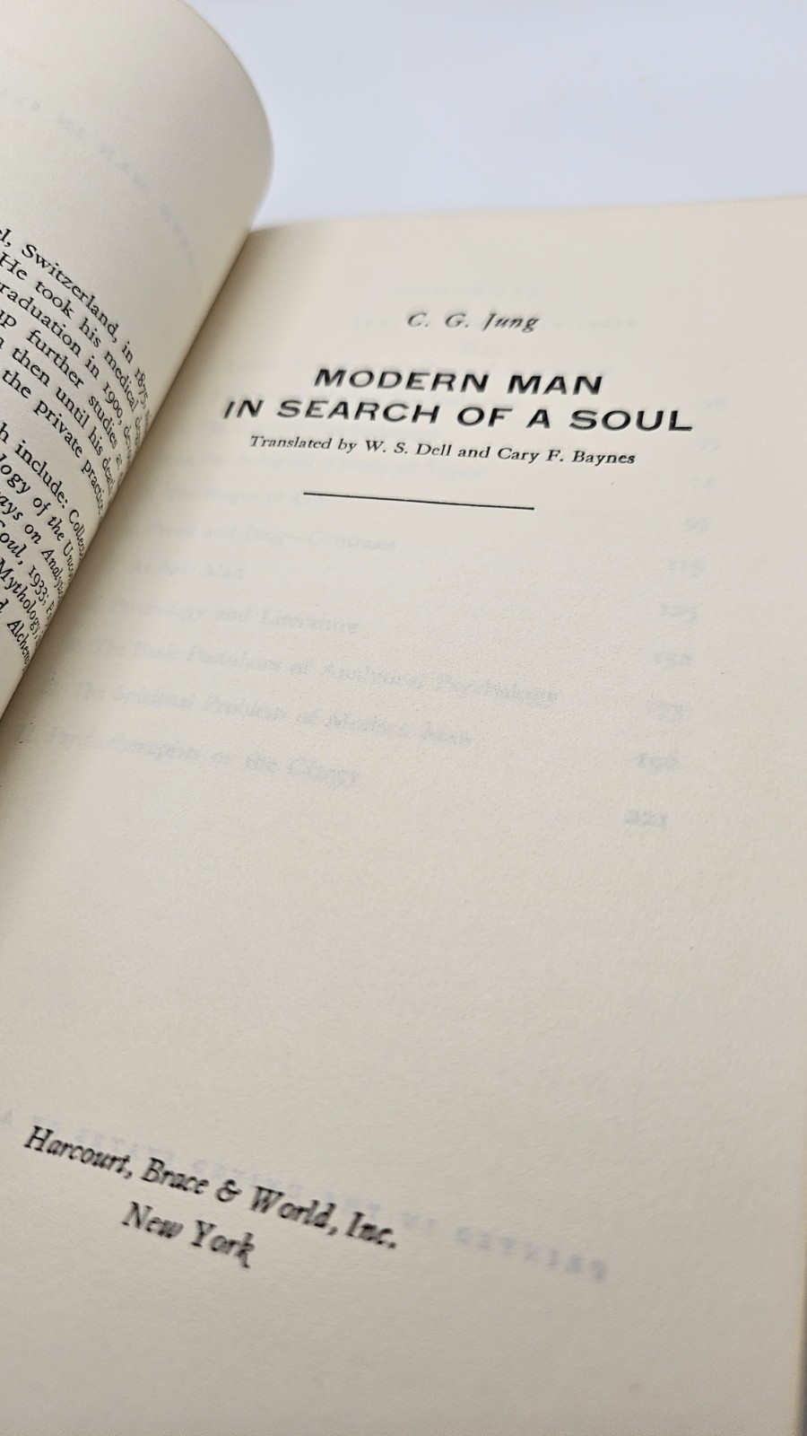 Modern Man in Search of a Soul by C.G. Jung Paperback Book Harvest Books NICE!