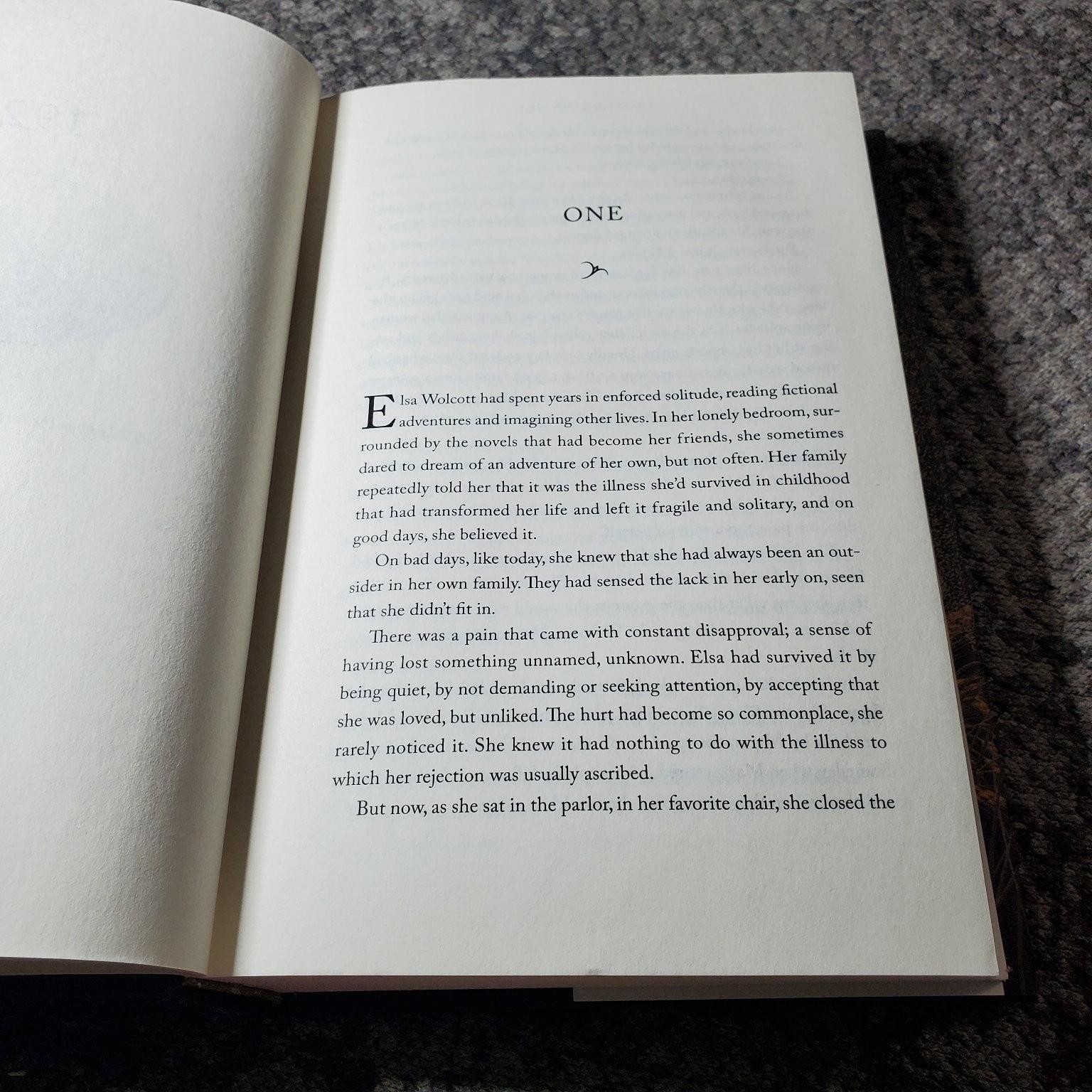 The Four Winds Kristin Hannah 2021 Historical Fiction Hardcover Book HCDJ