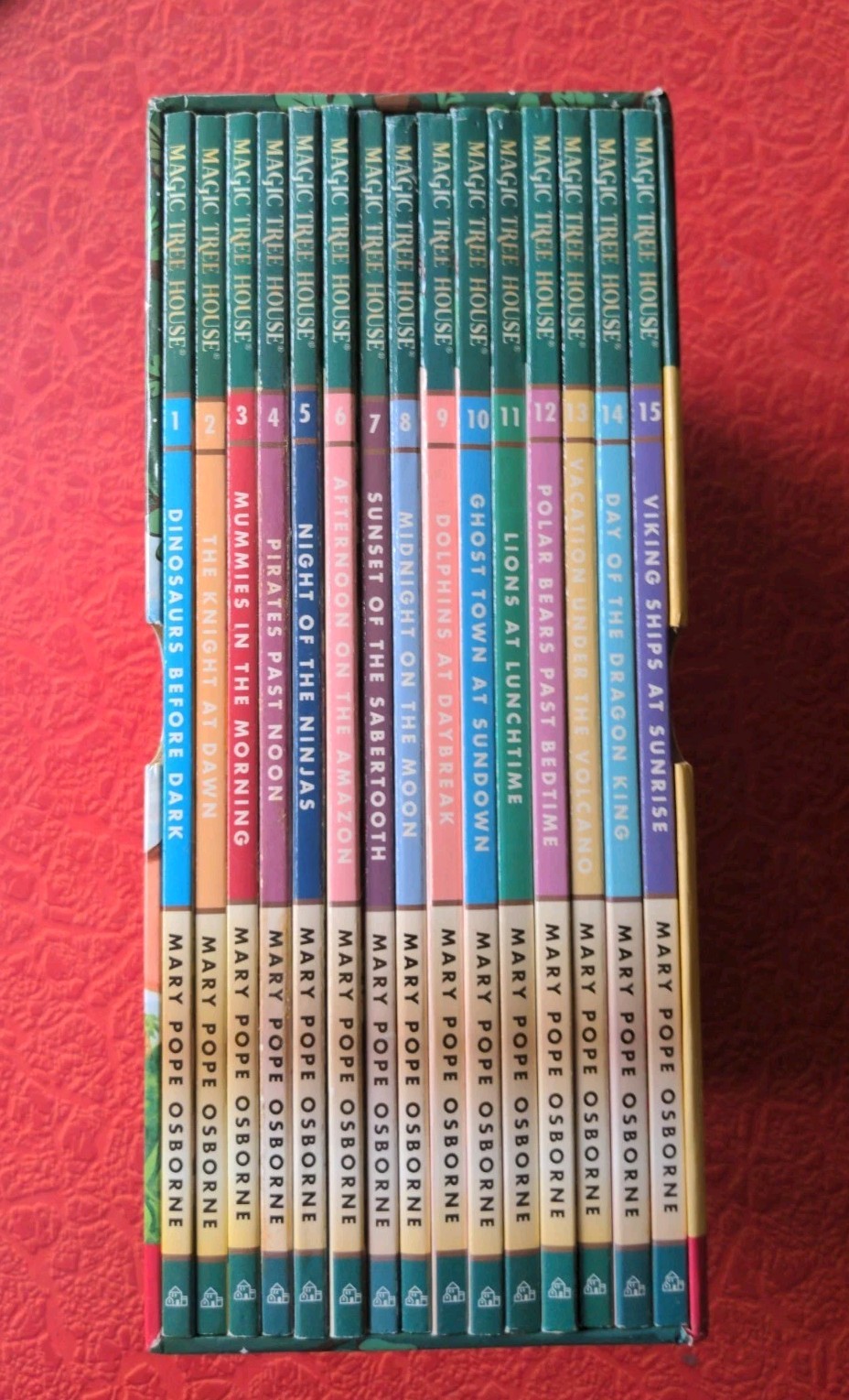 Magic Tree House Boxed Set, Books 1-15 Complete Mary Pope Osborne