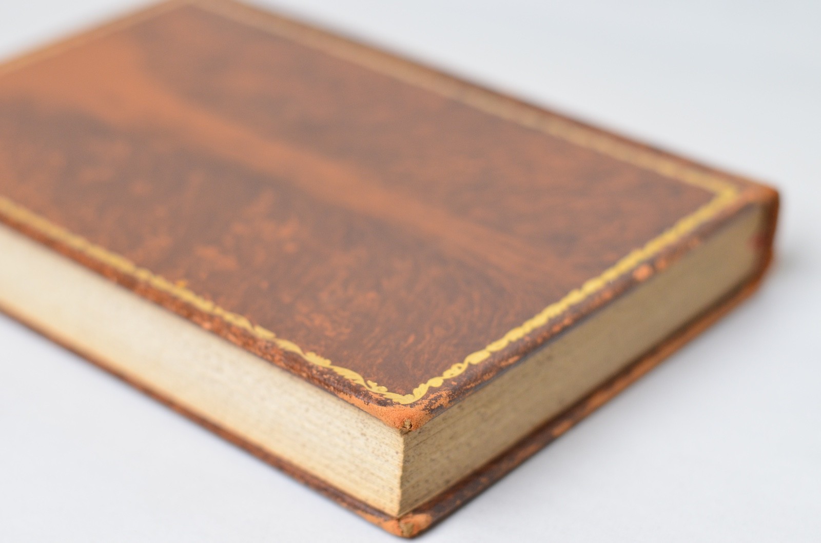 Vintage Faux Tree Calf Leather Bound Poems by Robert Browning 1932 – Imitation