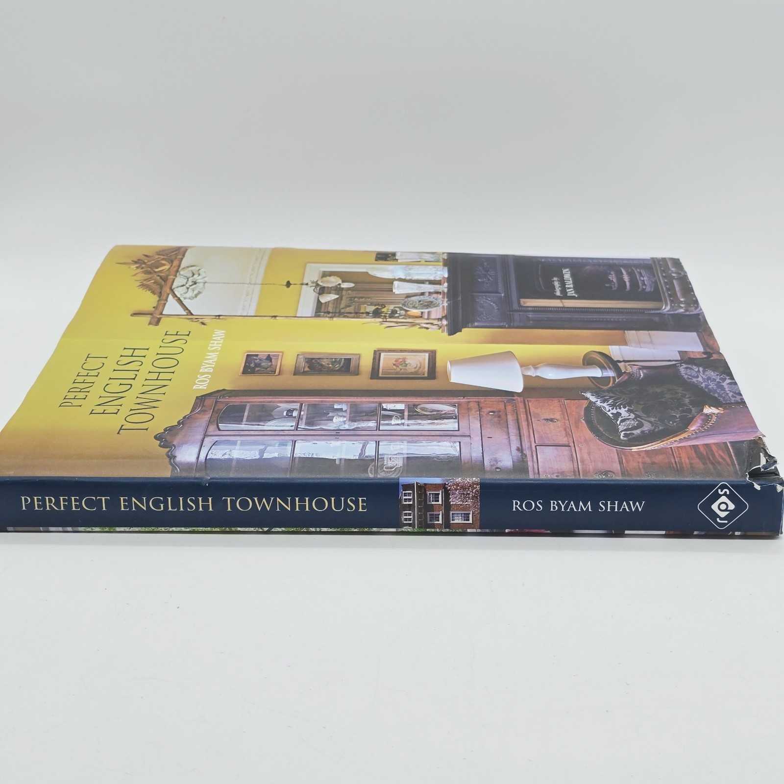 Perfect English Townhouse, Hardcover by Shaw, Ros Byam