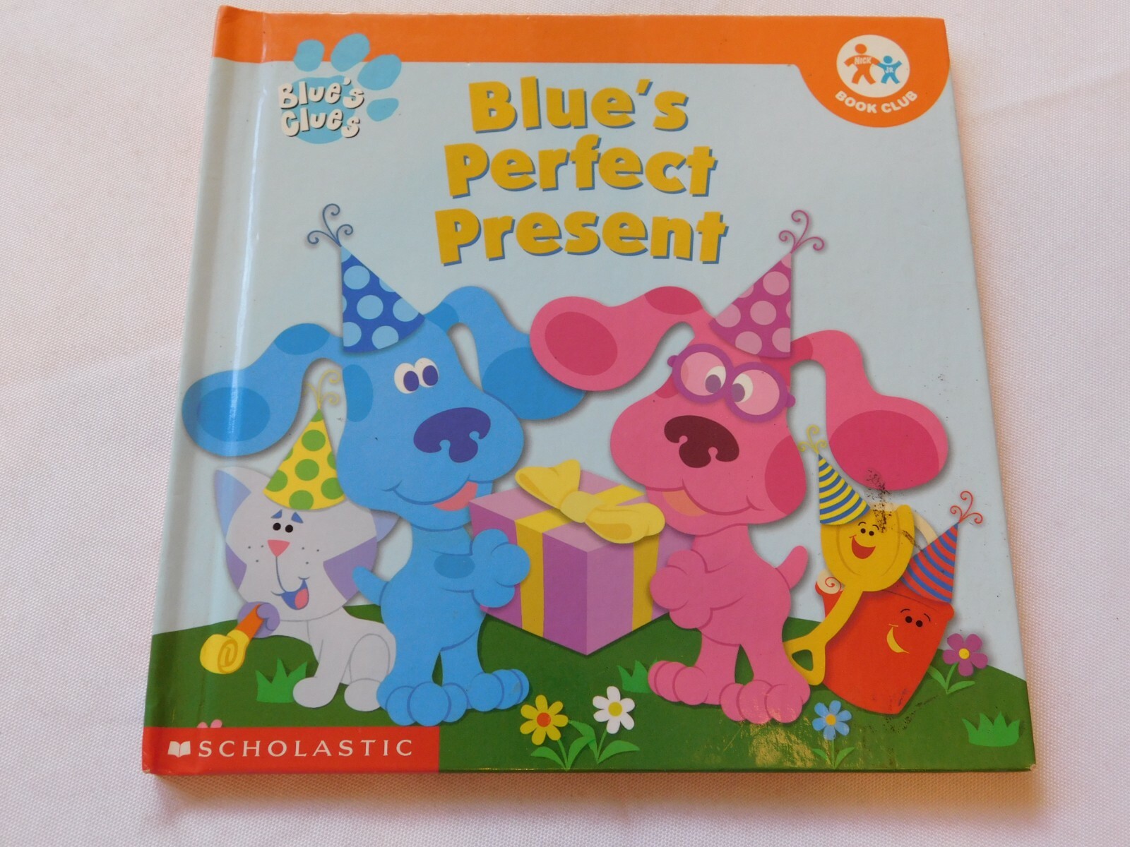 Blue’s Clues Ser.: Blue’s Perfect Present by Kitty Fross Hardcover Book Scholati