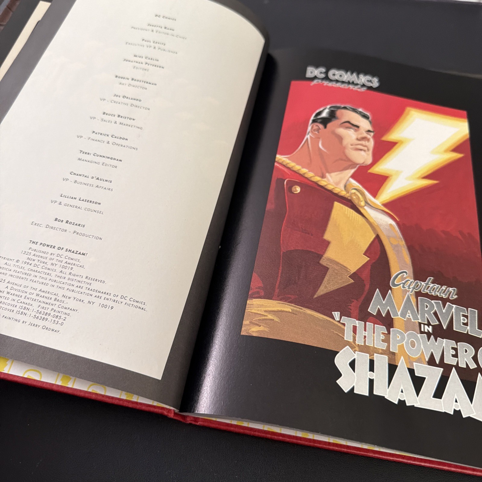 POWER OF SHAZAM – DC COMICS – HARDCOVER – JERRY ORDWAY . NEAR MINT 1994