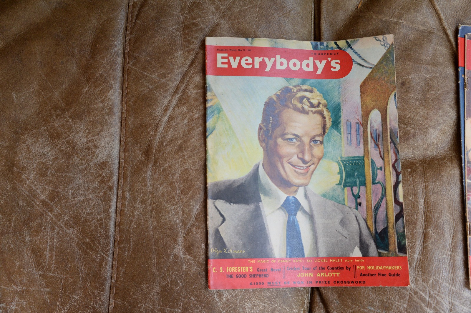 Six Everybodys Weekly Magazines from 1955
