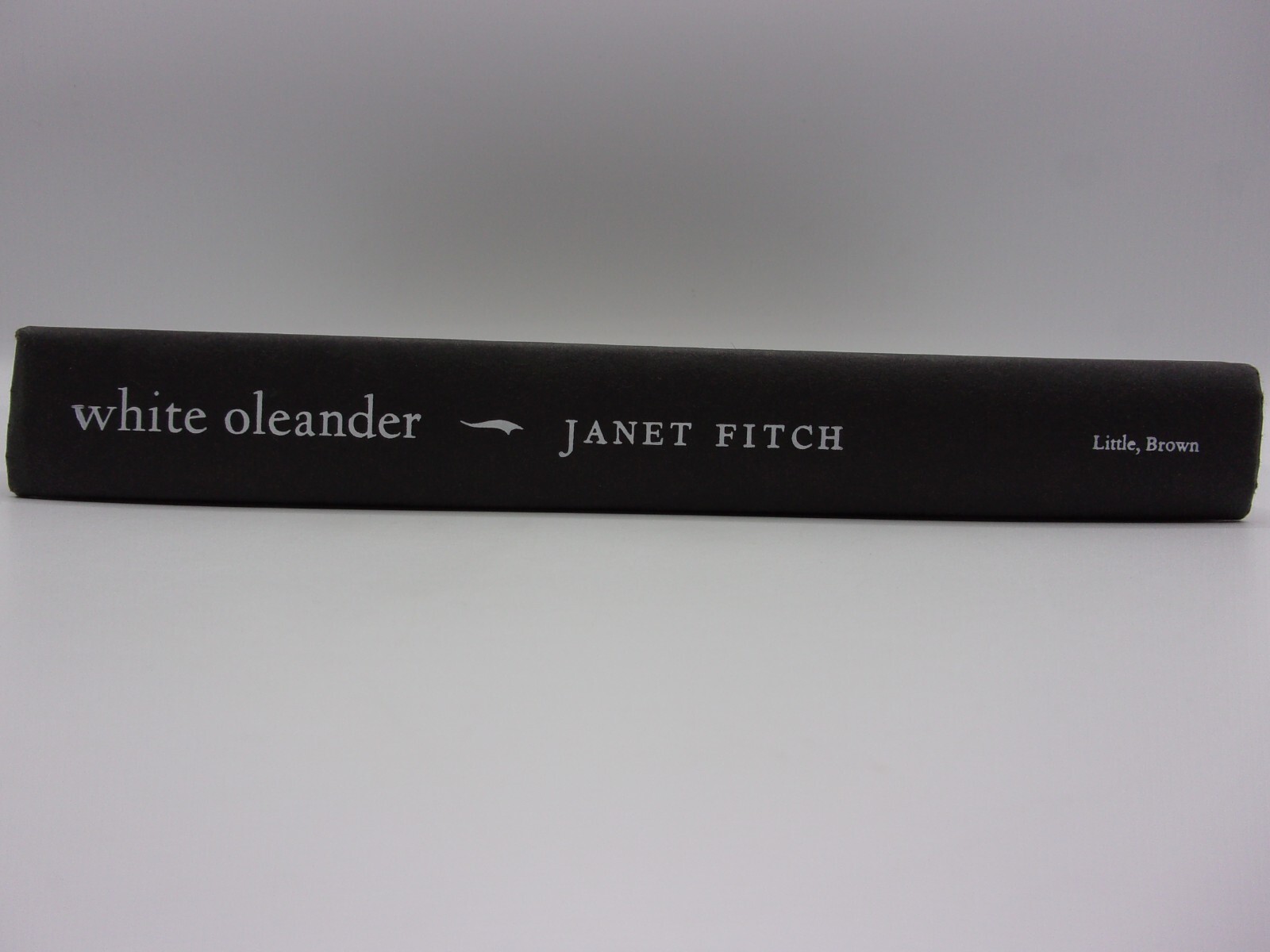 White Oleander by Janet Fitch (1999, Hardcover/DJ Protected)