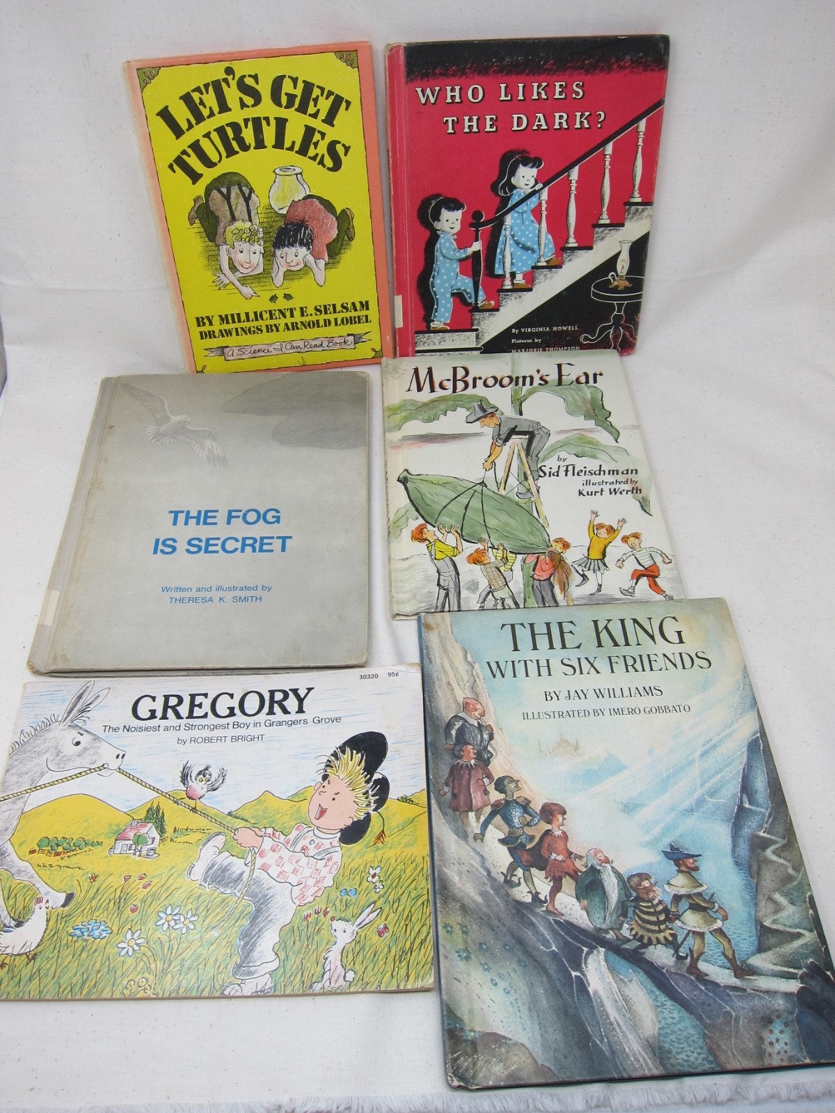 LOT of 6 VINTAGE COLLECTIBLE CHILDREN’S PICTURE BOOKS 1960’s